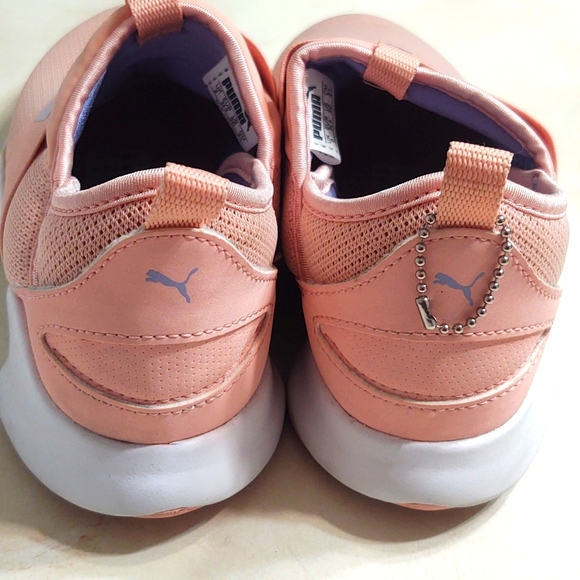 Puma Soft Foam Sneakers - Picture 2 of 5